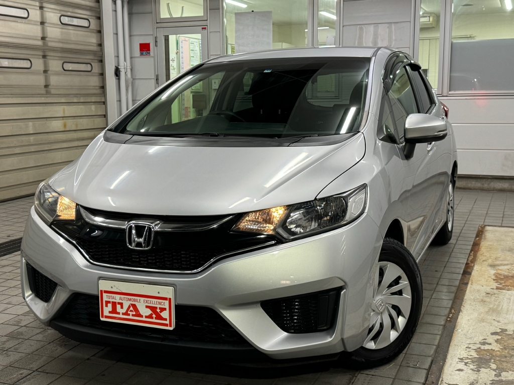 2015(H27)年　ホンダ　フィット　１．３Ｇ　Ｆパッケージ